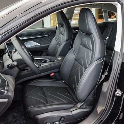 Zeekr 001 Coche 100kwh Coche eléctrico EV 4WD SUV Negro Deportivo con configuración adicional