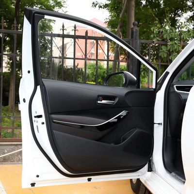 70Kw Potencia total del motor Automóvil eléctrico personalizado 2023 Toyota Corolla 1.8L Doble Motor Versión Pionera Energía Compacto Híbrido