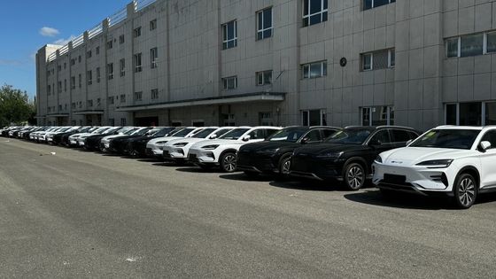2023 EV Byd E2 Edición de lujo Auto eléctrico puro Usado/ Tipo de carrocería cerrado Edición blanca