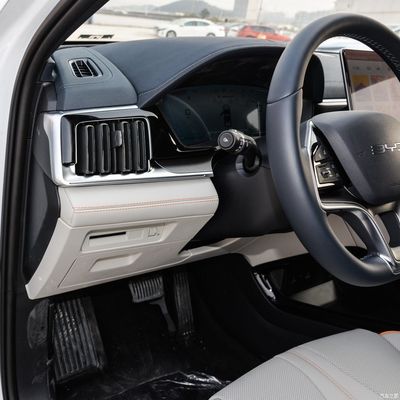 Byd Song Plus 605km Campeón versión insignia coche eléctrico dirección izquierda 2024 SUV