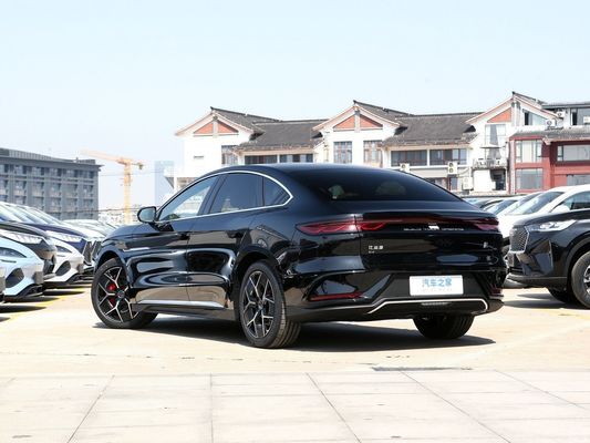 2023 Byd Han EV Champion Edition 715 km Fwd versión insignia sedán dentro de su presupuesto