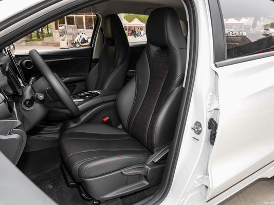 Vehículos eléctricos 2024 Byd E2 Lux Edición Blanco con brazo trasero de luz de torsión Suspensión trasera