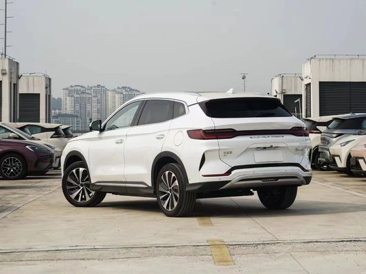 2024 Modelo Byd Song Plus EV 605km Versión superior Auto SUV Blanco Coche eléctrico inteligente Usado