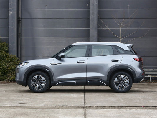 2024 401km Transcendence SUV Color exterior blanco BYD Yuan UP con tecnología avanzada
