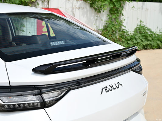 5 asientos 2023 Dongfeng Fengshen Yixuan Aeolus 1.5L Edición Glory automática Tipo de carrocería cerrada