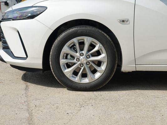 Dirección izquierda Chevrolet Monza 1.5L 2024 versión doble embrague versión disfrutar de adición sedán