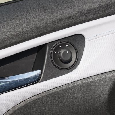 Cruze 2024 Chevrolet Monza 1.5L con doble embrague Edición Usada / Caja de cambios automática