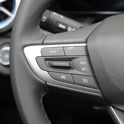 2024 Monza 1.3t ligero híbrido automático de gasolina coche con cilindrada 1000-1600CC