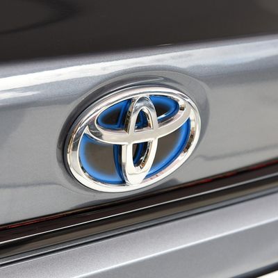Toyota Levin 1.8L Edición de lujo Hybrid Energy Car Dual Engine para solicitud personalizada