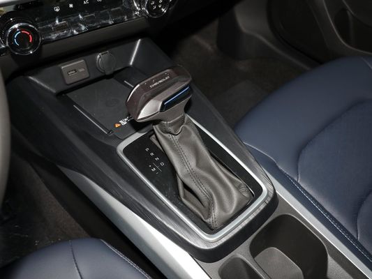 2023 Chevrolet Monza Sedan de doble embrague con caja de cambios automática y sistema de frenado Epb