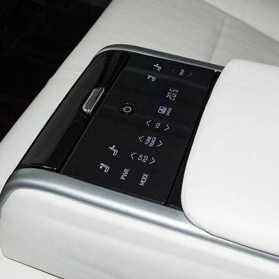 2024 Toyota Camry doble motor 2.5hq Dual motor versión insignia de energía de automóvil híbrido