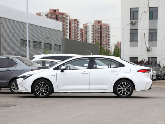 Coche 1.8L híbrido de doble embrague Toyota Levin Sedan Coche de gasolina con opción de personalización