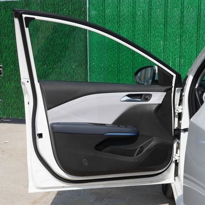 Personalización Chevrolet Monza 1.5L Blanco/Negro 2024 Modelo Disfrutar Edición Pequeño/Gran/Smart asientos de coche 3