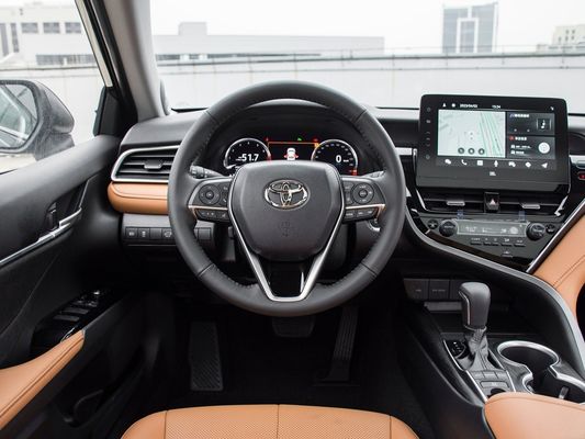 2023 Toyota Camry 2.5q Edición insignia Caja de cambios automática Doble Wishbone Suspensión independiente