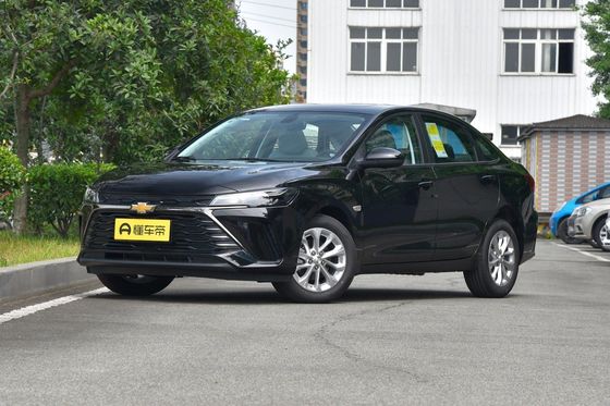 1000-1600cc Capacidad Chevrolet Monza 1.3t Mhev Automóvil de gasolina con caja de cambios automática