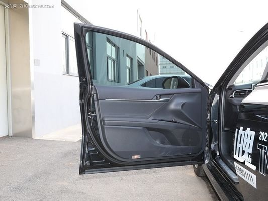 Auto de gasolina de 5 asientos Toyota Camry 2023 2.5q con sistema de frenado Epb a un precio asequible
