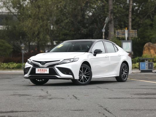 Sedán Toyota Camry 2023 2.5hq Mh EV con doble motor Vehículo híbrido insignia Vehículo de gasolina