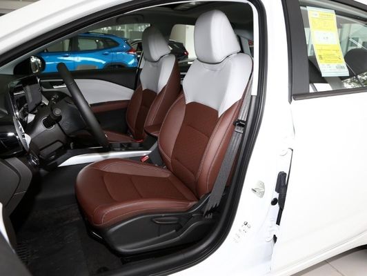 Chevrolet Monza 1.5L con doble embrague Enjoyment Plus con suspensión independiente de múltiples enlaces