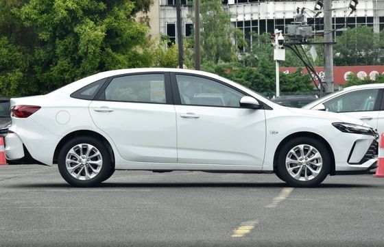 2024 Chevrolet Monza 1.5L con doble embrague Enjoyment Plus Edición de Gas 4656x1798x1465