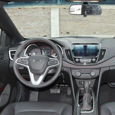 2024 Chevrolet Monza 1.3t Versión automática Hybrid Car con negro Petición personalizada
