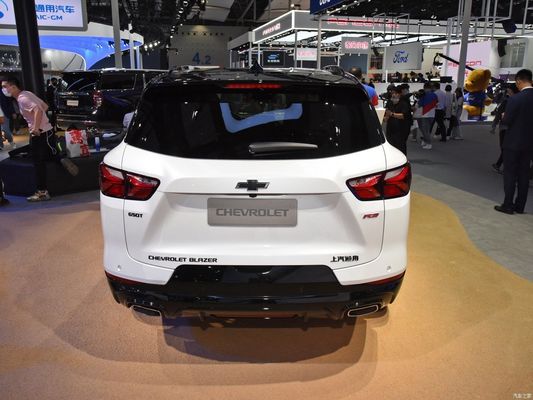 Coche de gasolina Chevrolet Blazer Mh 650t RS SUV de doble embrague 4WD versión de noche blanca