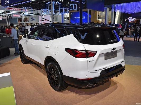 Coche de gasolina Chevrolet Blazer Mh 650t RS SUV de doble embrague 4WD versión de noche blanca