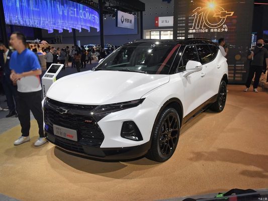 Coche de gasolina Chevrolet Blazer Mh 650t RS SUV de doble embrague 4WD versión de noche blanca