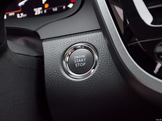 2023 Toyota Camry 2.5q Edición insignia Auto de gasolina personalizado para su satisfacción