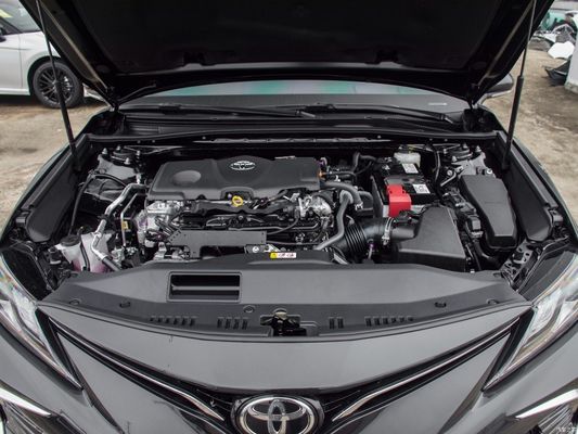 2023 Toyota Camry 2.5q Edición insignia Auto de gasolina personalizado para su satisfacción