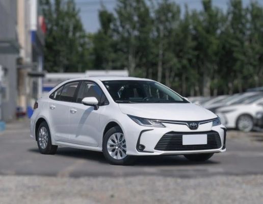 2022 Corolla Tnga 1.5L CVT Pioneer Edition Seguro y de combustible- sedán con tipo de carrocería cerrado