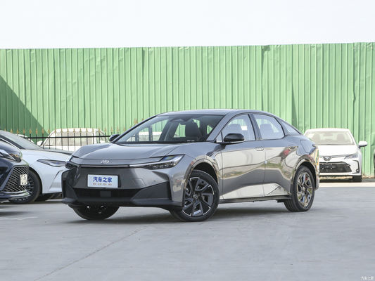 Sedan Toyota Bz3 2023 616km Largo alcance PRO Vehículo eléctrico Estilo del cuerpo del volante izquierdo