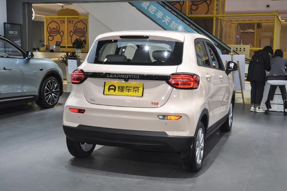 Tipo de carrocería cerrada y asientos para 5 2022 Leapmotor T03 Amber Edition