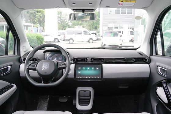 Edición de Jade Blanco 2022 Leapmotor T03 con 5 asientos 5050x1902x1509