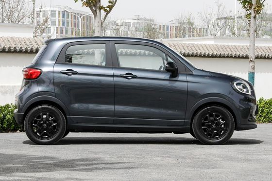 Leapmotor T03 403 Smart Edition Coche de 200kw 5 asientos Transporte sostenible