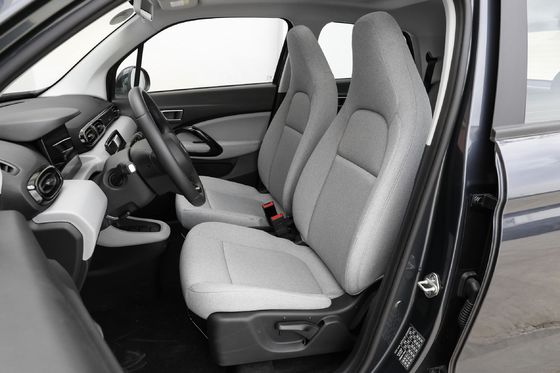 Leapmotor T03 403 Smart Edition Coche de 200kw 5 asientos Transporte sostenible