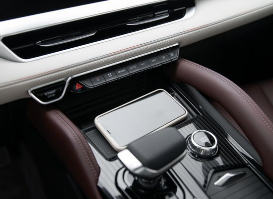 Personalización de SUV Geely Monjaro Xingyue L 2.0td Auto 4WD Versión insignia Coche de gasolina