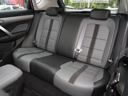 Geely Coolray 95800 1.5t DCT Edición Diamante 2023 Vehículo de gasolina para preparación Kg 1340