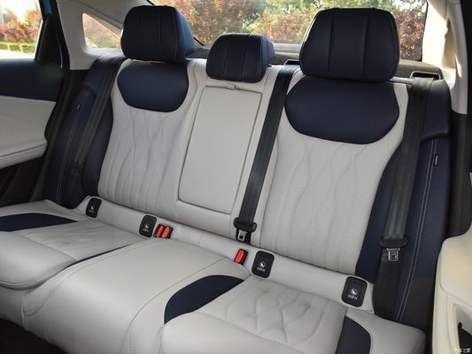 Chery Arrizo 8 DCT Vehículo de gasolina para su negocio 5 asientos 4780*1843*1469 Dimensiones