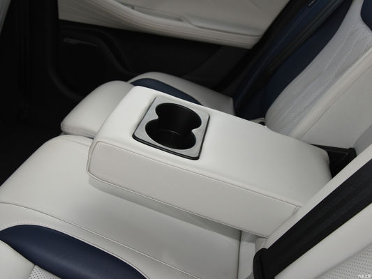 Chery Arrizo 8 DCT Vehículo de gasolina para su negocio 5 asientos 4780*1843*1469 Dimensiones