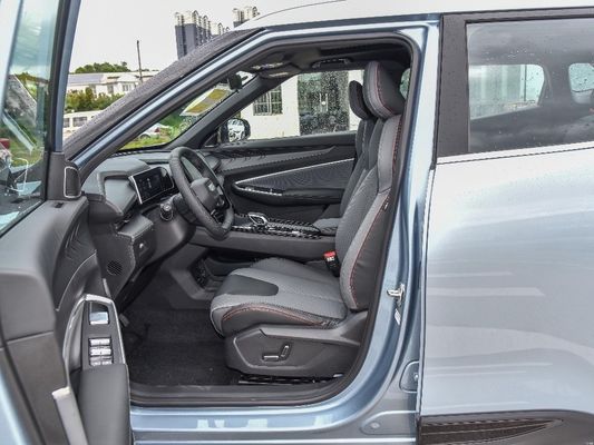Disposición 1000-1600CC Geely Altas PRO Boyue Cool 1.5td Zhilian SUV Coche de gasolina