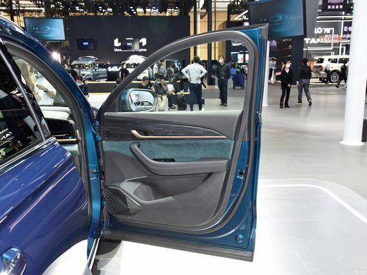 SUV de cuatro ruedas motrices de gasolina 2.0td Power con personalización y solicitud personalizada