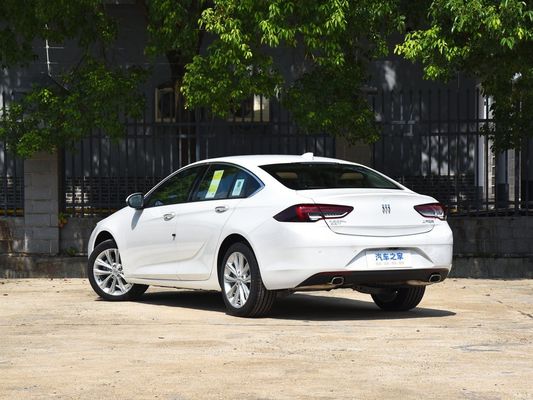 Buick Regal 2024 28t Versión Indulge Coche de gasolina con sistema de frenado Epb y Beneficio
