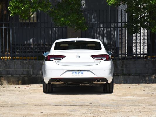 Buick Regal 2024 28t Versión Indulge Coche de gasolina con sistema de frenado Epb y Beneficio