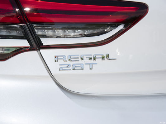 Dirección izquierda Tipo 2024 Buick Regal 2.0t Automóvil Regal Turbo 28t Edición Indulgente