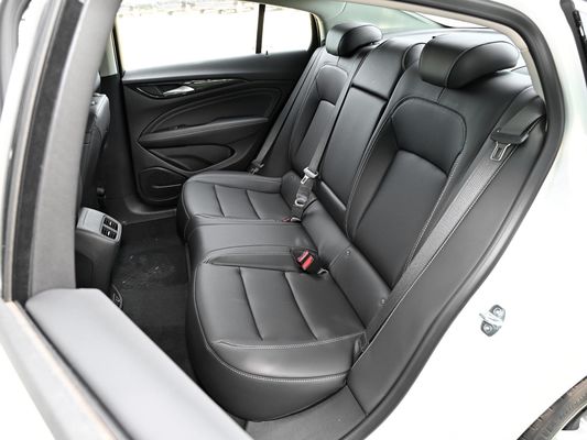 Buick Newragel 25t 2024 Carro y combustible de gasolina con 1000-1600cc de desplazamiento