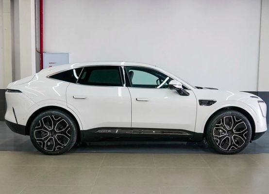 2023 Avatr 11 Ultra Long-Life Versión de motor único de 5 asientos P0000040 SUV con larga vida