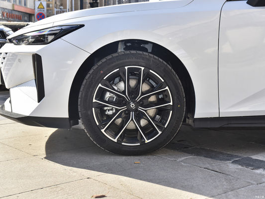 FWD Drive Changan Qiyuan A06 Vehículos híbridos-eléctricos con una cilindrada de 1600-2500cc