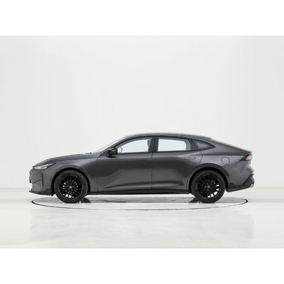 Dirección izquierda Changan Uni-V 1.5t Uni V Limousina de gasolina 5 asientos Dirección izquierda