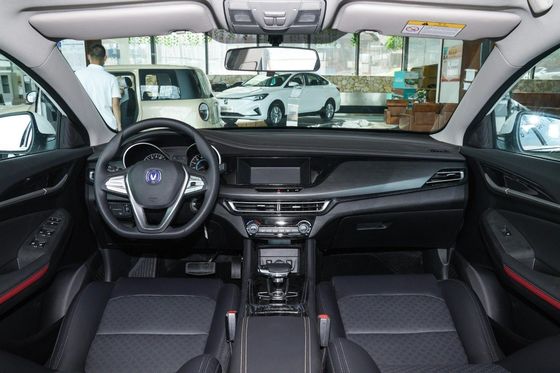 Changan Eado Car EV460 vehículo eléctrico EV con batería LiFePO4 y 4 asientos