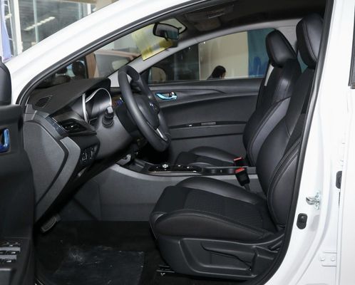 Lado izquierdo del volante Changan Eado Vehículo eléctrico EV460 Lado para el rendimiento